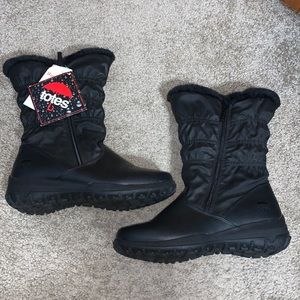 Totes waterpoof winter wide width snow/rain boot